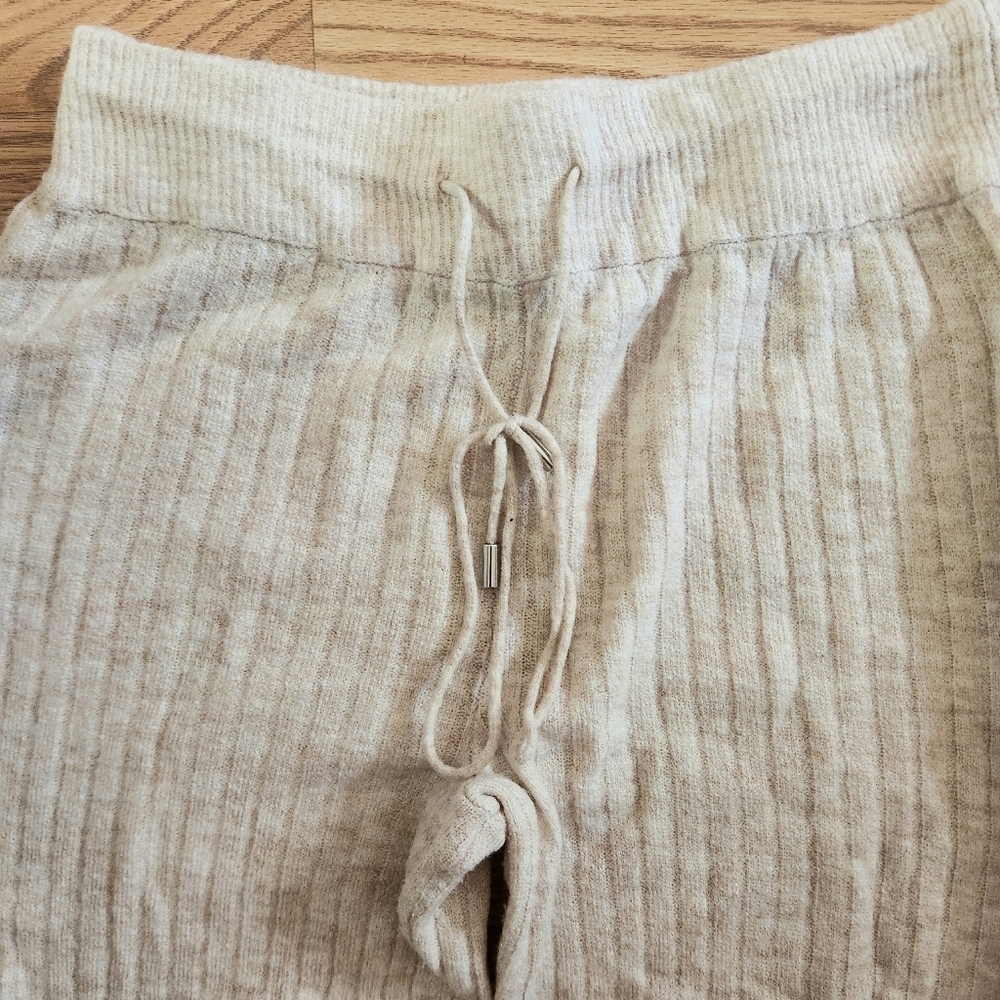NWOT Free People Cream Knitwear Joggers, Size L - Picture 2 of 4
